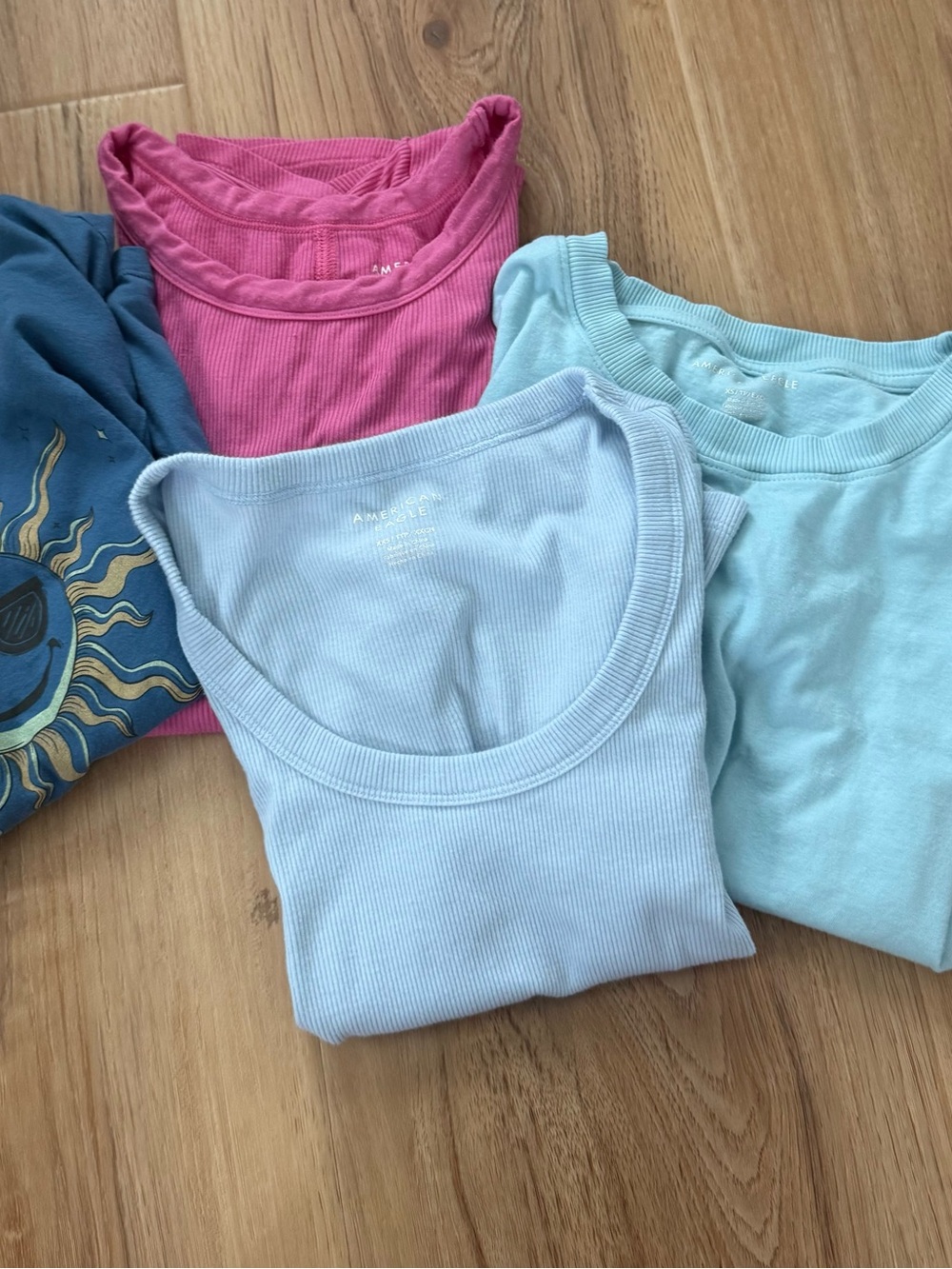 American eagle tees- 2 xxs and 2 xs